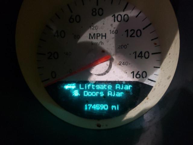 Photo 8 from auction – 2005 DODGE MAGNUM with VIN 2D4GV582X5H671328