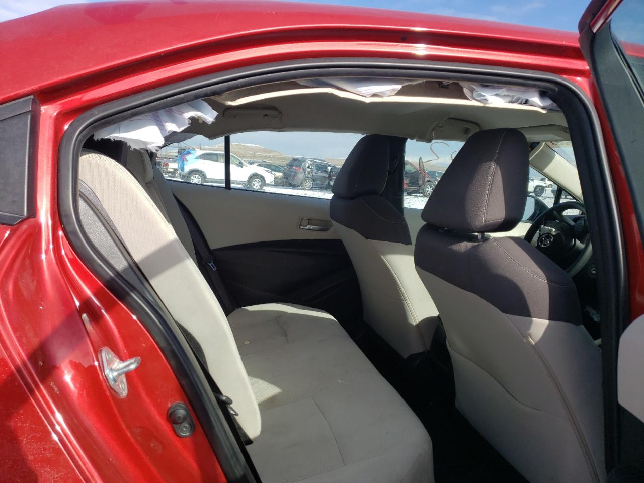 Photo 6 from auction – 2020 TOYOTA COROLLA LE with VIN 5YFEPRAE5LP008461