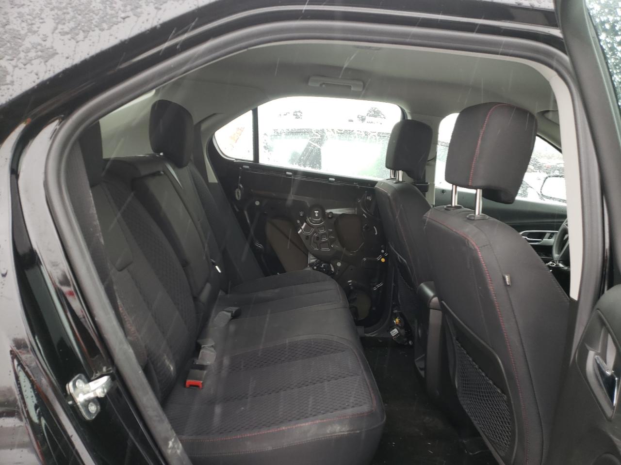 Photo 6 from auction – 2015 CHEVROLET EQUINOX LS with VIN 2GNFLEEK9F6210046