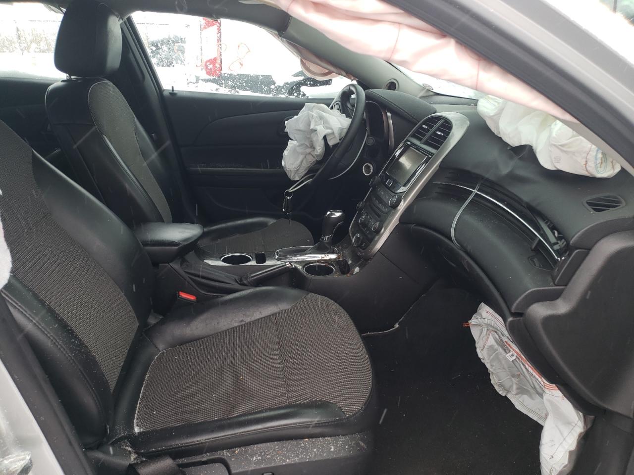 Photo 5 from auction – 2015 CHEVROLET MALIBU 2LT with VIN 1G11D5SLXFF188327