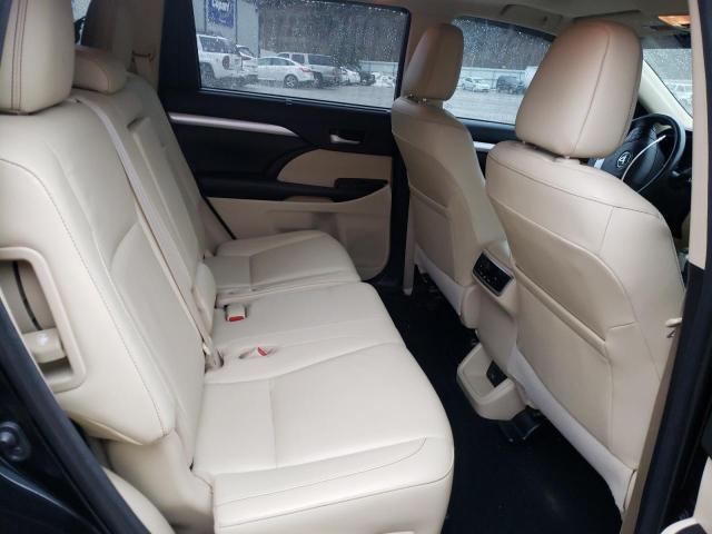 Photo 6 from auction – 2018 TOYOTA HIGHLANDER with VIN 5TDJZRFH1JS552276