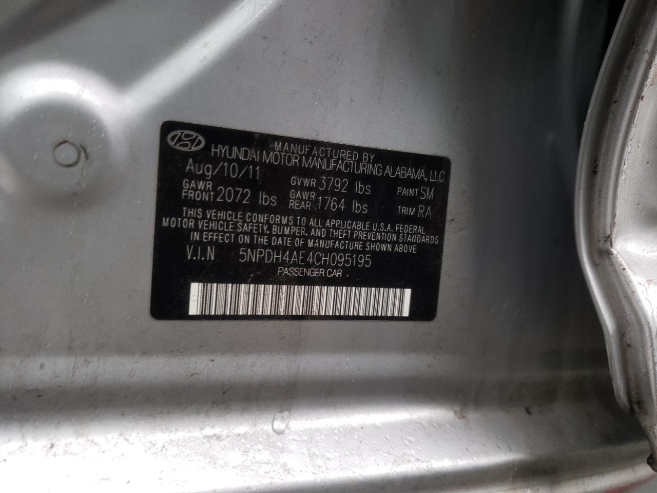 Photo 10 from auction – 2012 HYUNDAI ELANTRA GL with VIN 5NPDH4AE4CH095195