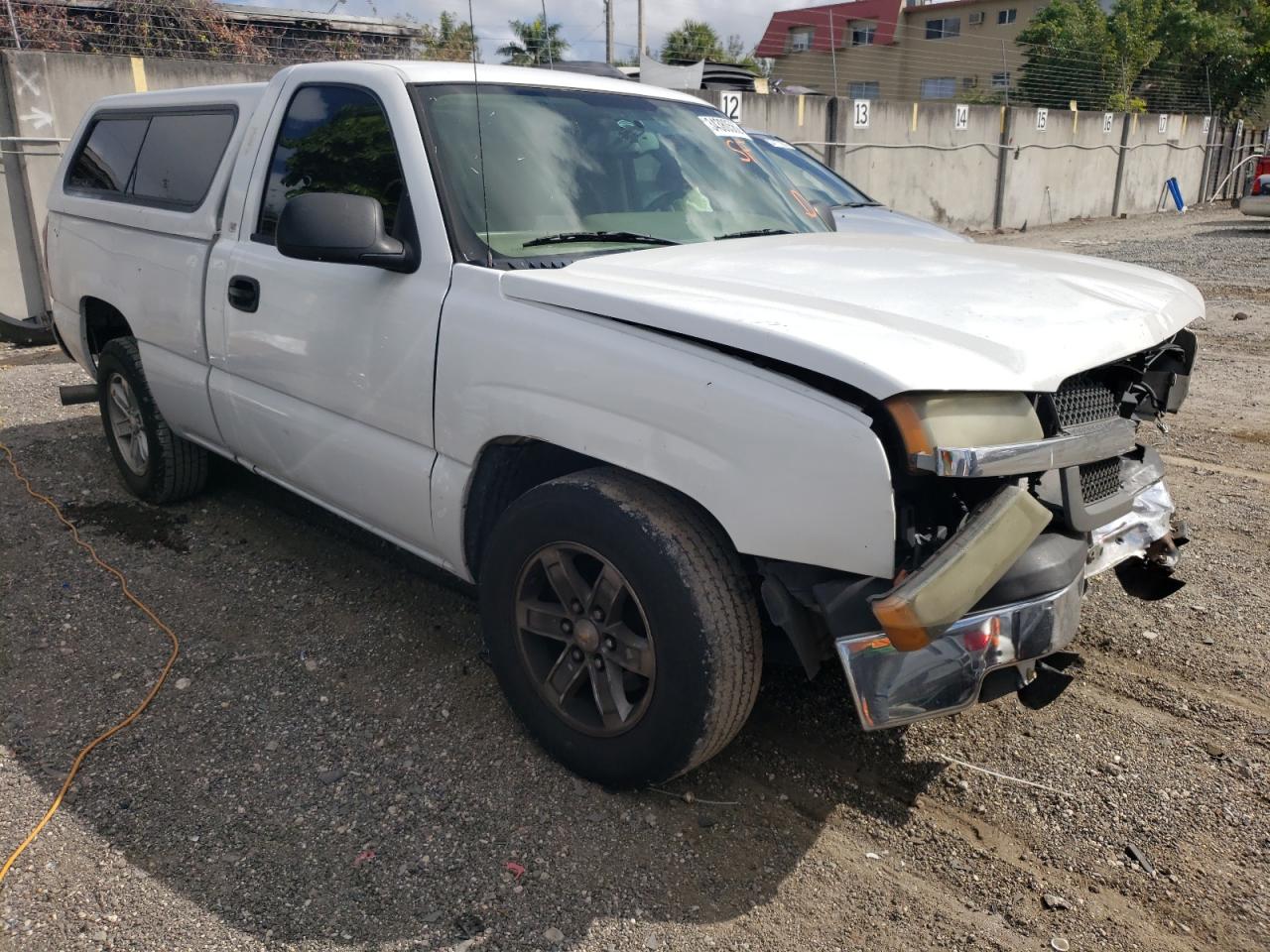 Photo 1 from auction – 2005 CHEVROLET SILVERADO with VIN 1GCEC14X65Z290516