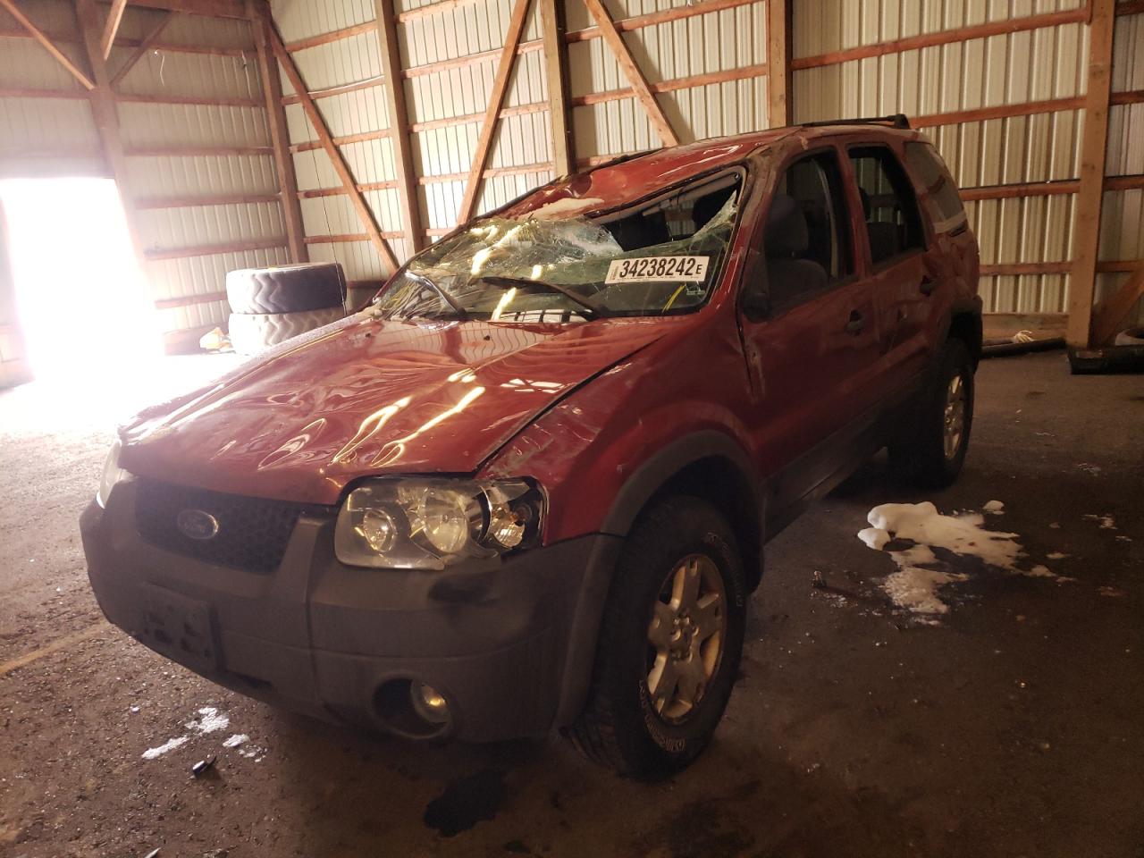 Photo 2 from auction – 2006 FORD ESCAPE XLT with VIN 1FMYU93176KD17072