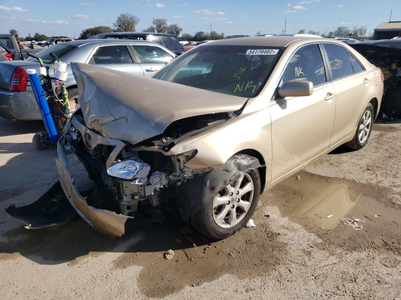 Photo 2 from auction – 2011 TOYOTA CAMRY BASE with VIN 4T1BF3EK9BU694407