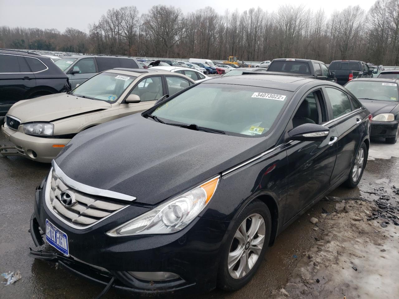Photo 2 from auction – 2013 HYUNDAI SONATA SE with VIN 5NPEC4AC9DH519635