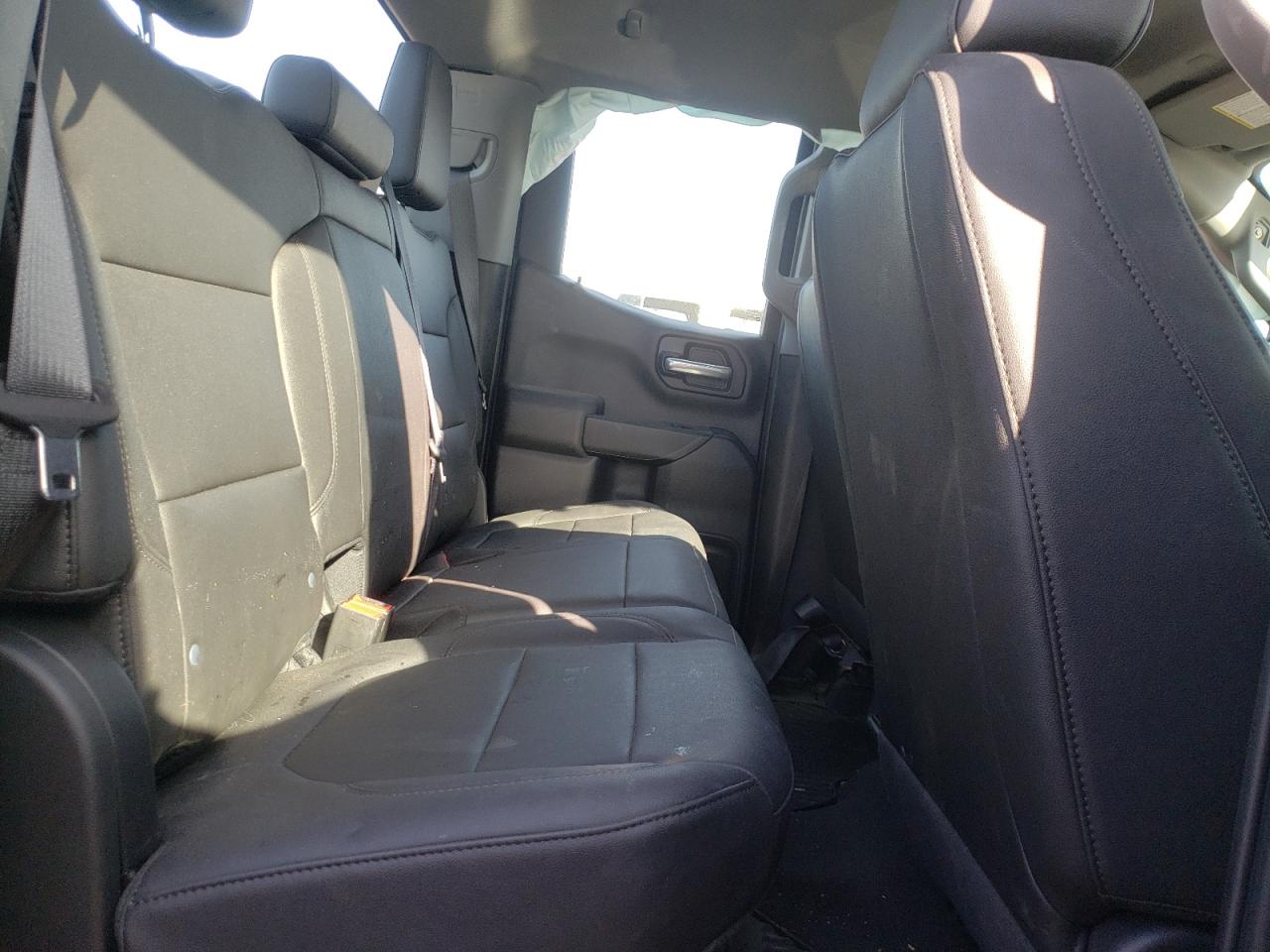 Photo 6 from auction – 2021 CHEVROLET SILVERADO with VIN 1GCRWAEF1MZ313391
