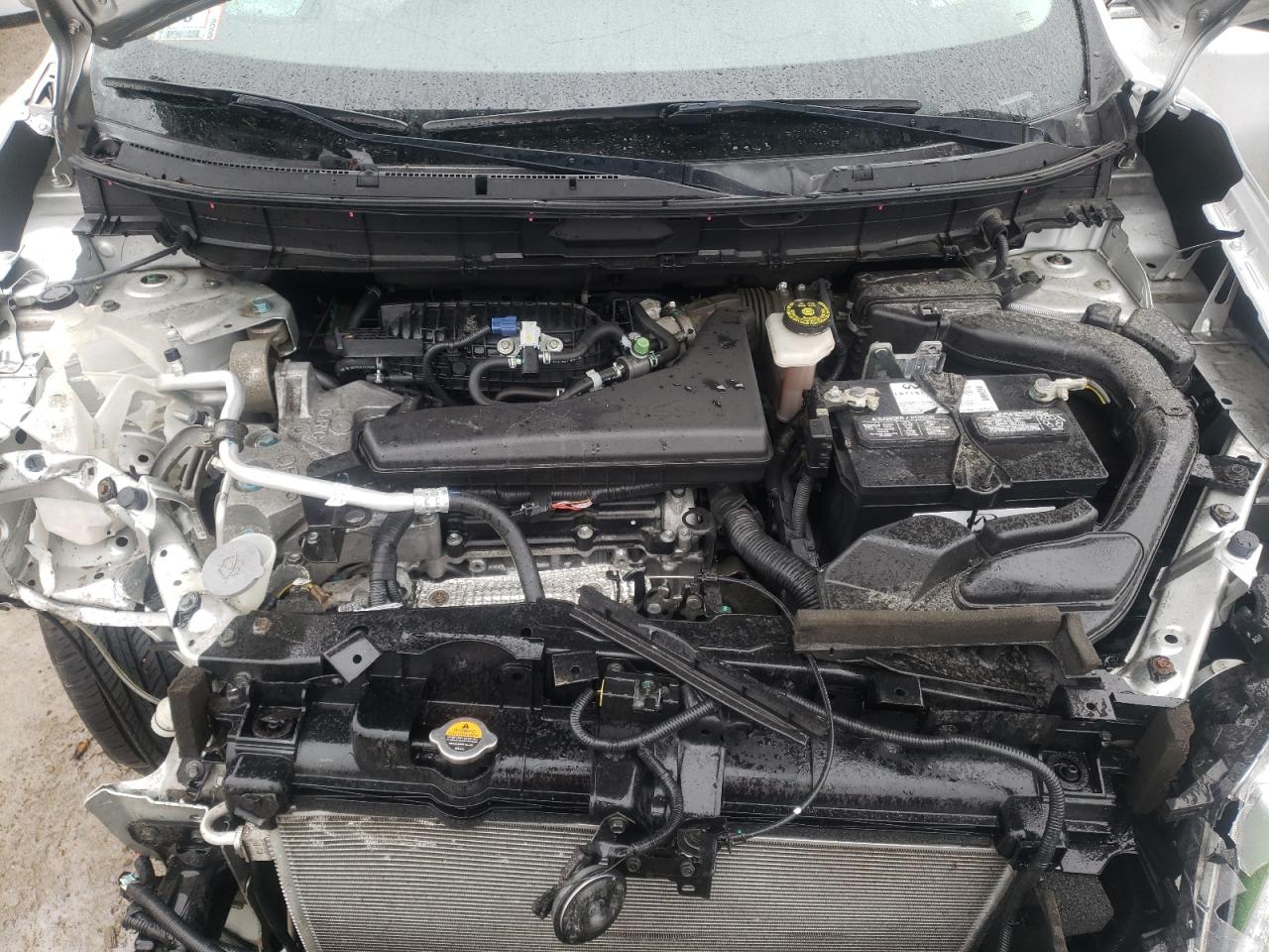 Photo 7 from auction – 2015 NISSAN ROGUE S with VIN KNMAT2MV6FP543172
