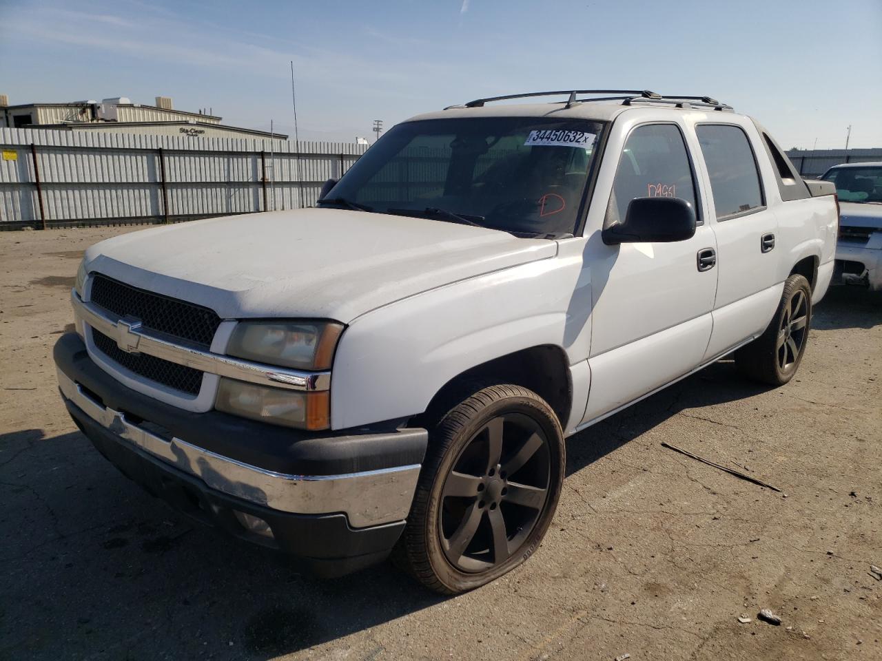 Photo 2 from auction – 2006 CHEVROLET AVALANCHE with VIN 3GNEC12Z76G130657