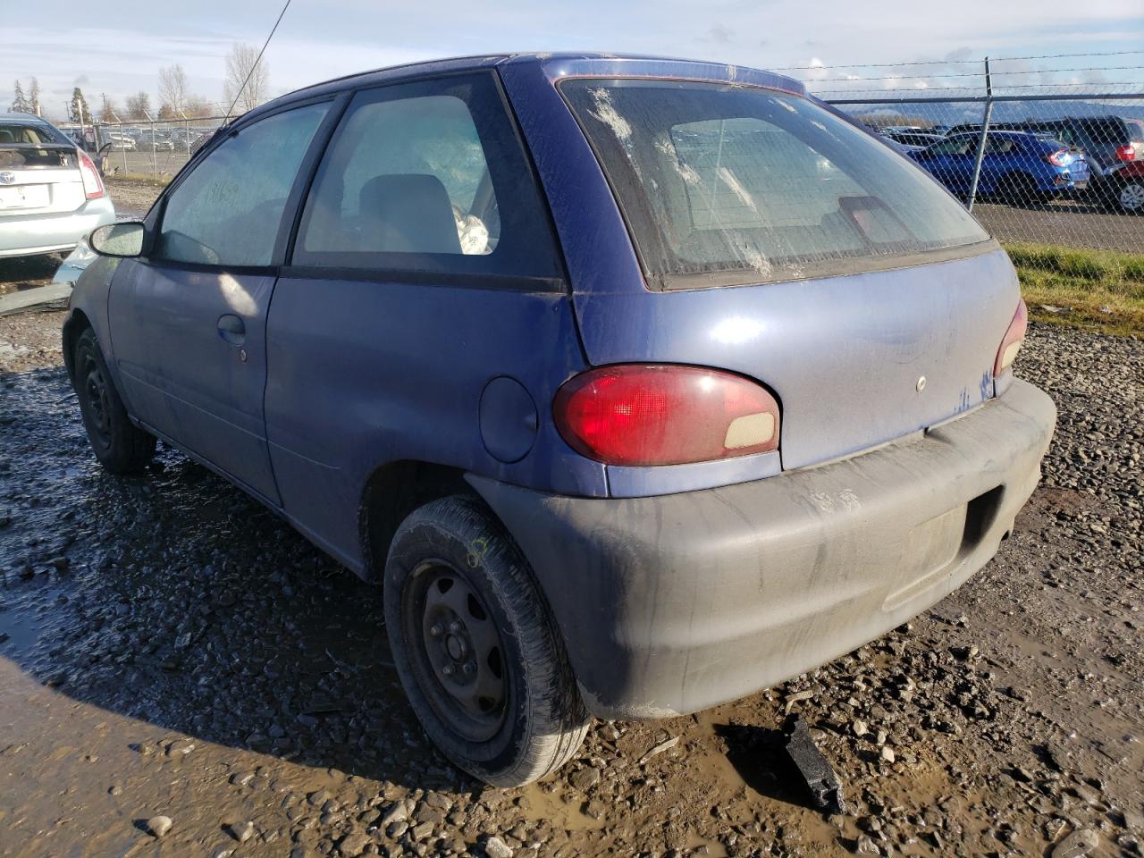 Photo 3 from auction – 1998 CHEVROLET METRO with VIN 2C1MR2263W6719163