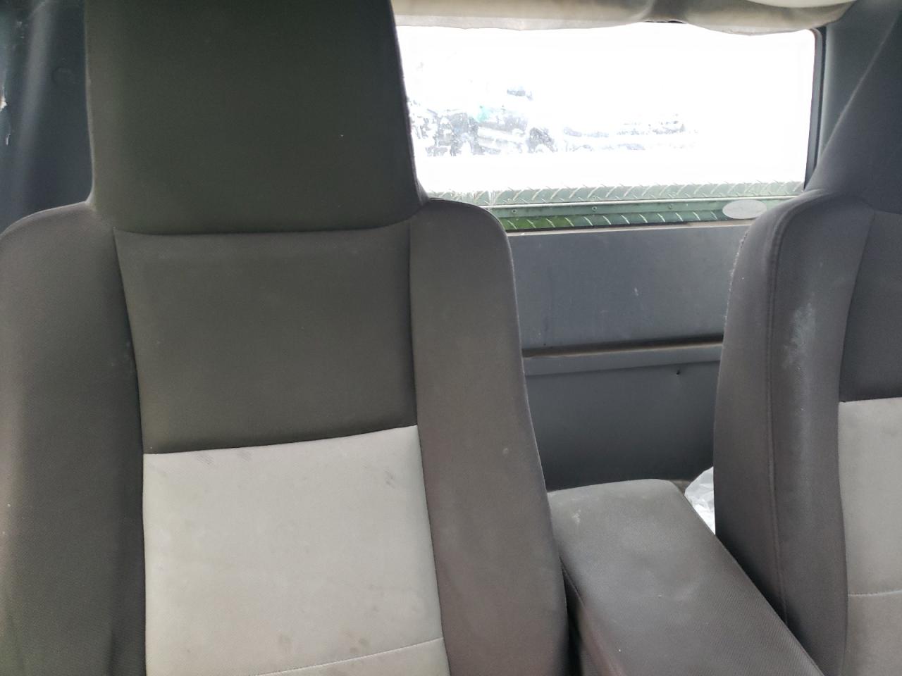 Photo 6 from auction – 2005 FORD RANGER SUP with VIN 1FTYR14U45PB02041