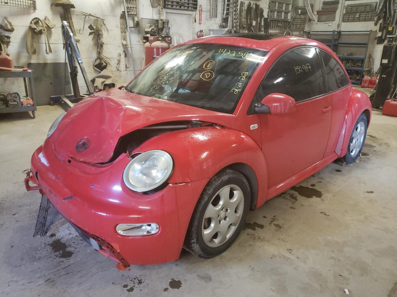 Photo 2 from auction – 2002 VOLKSWAGEN NEW BEETLE with VIN 3VWCB21C22M436311