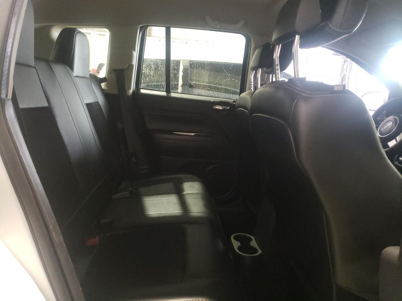 Photo 6 from auction – 2017 JEEP COMPASS LA with VIN 1C4NJCEA2HD147463