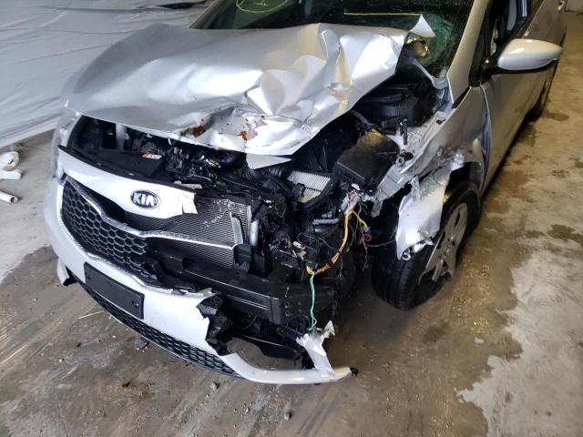 Photo 9 from auction – 2016 KIA FORTE LX with VIN KNAFK4A65G5615040