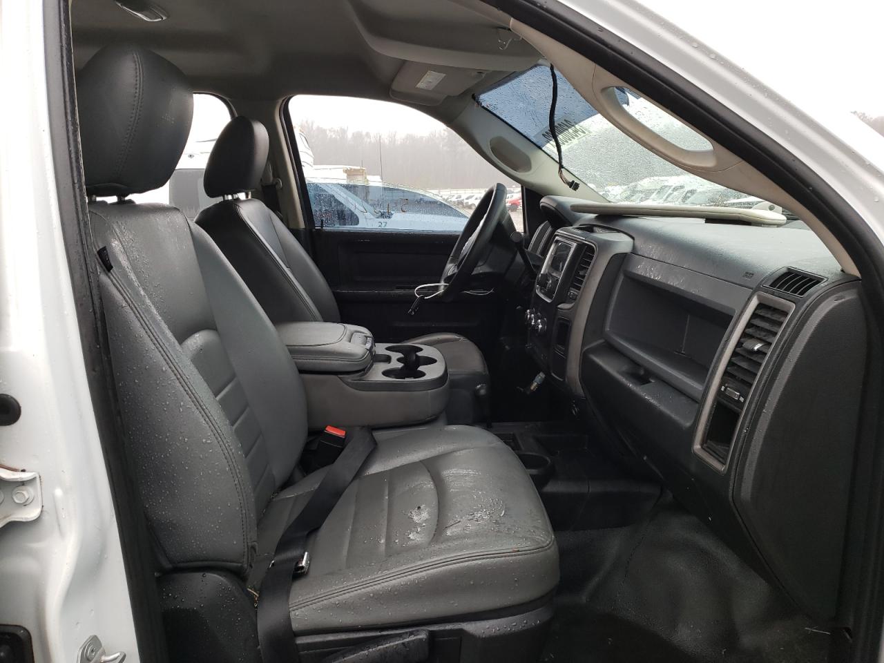 Photo 5 from auction – 2016 RAM 2500 ST with VIN 3C6TR5HT1GG283374