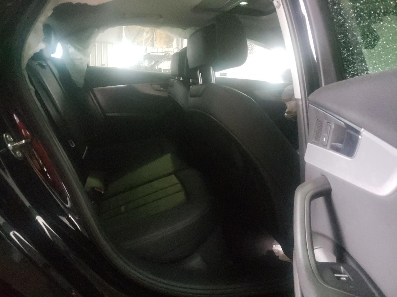 Photo 6 from auction – 2018 AUDI A4 PREMIUM with VIN WAUENAF47JA144435