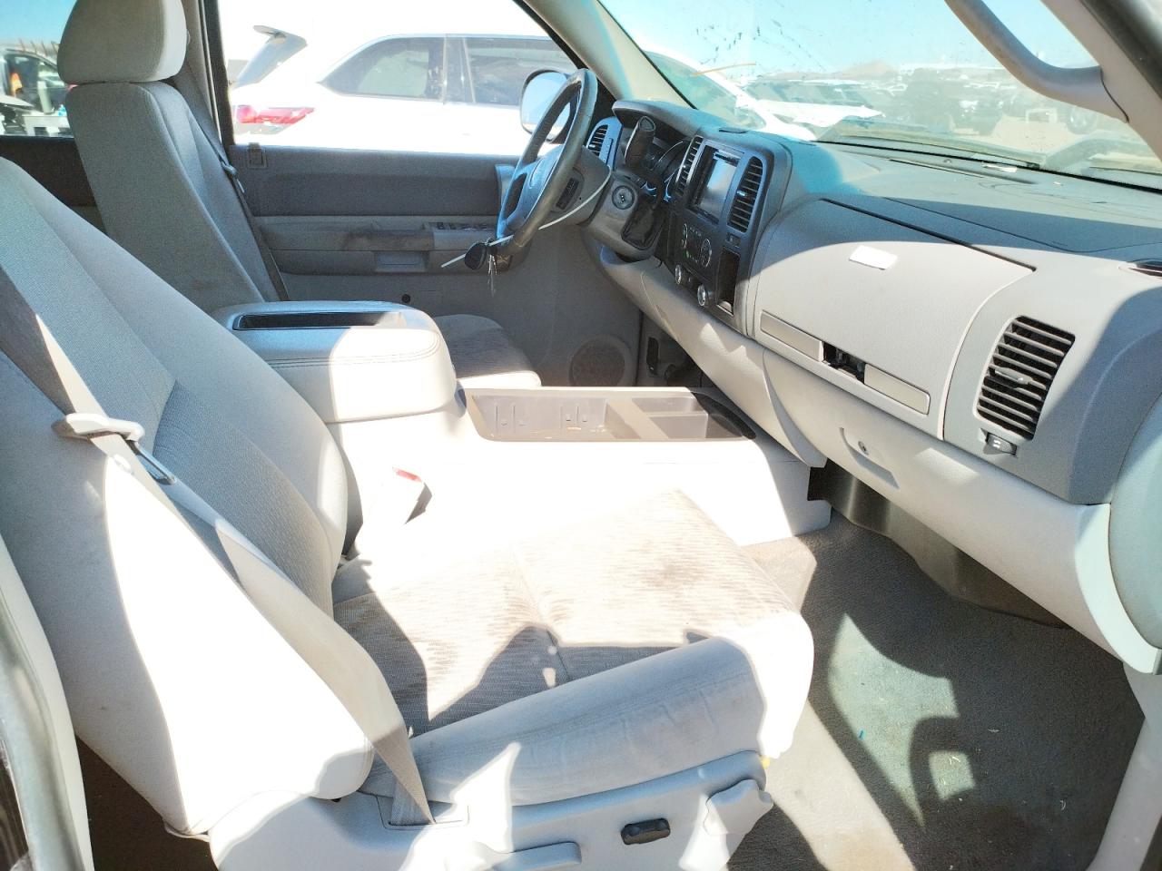 Photo 5 from auction – 2007 GMC NEW SIERRA with VIN 2GTEC13J671533234