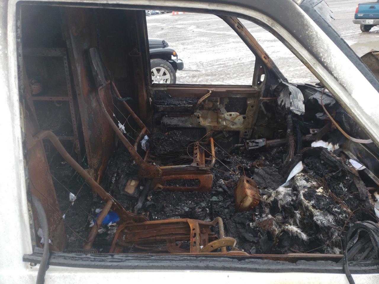 Фото 5 с аукциона – 2003 CHEVROLET ASTRO с VIN 1GCDM19X13B106705