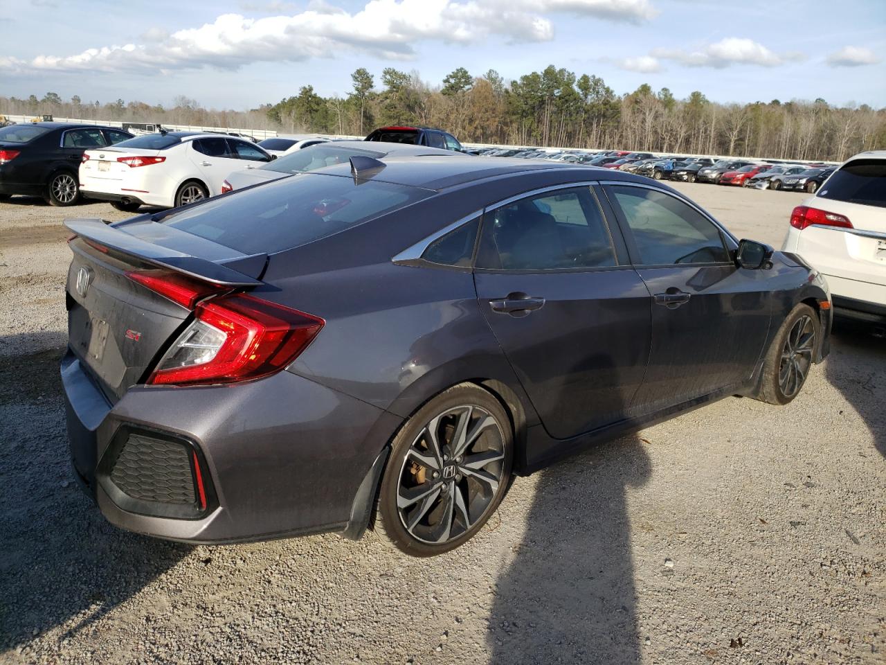 Photo 4 from auction – 2017 HONDA CIVIC SI with VIN 2HGFC1E53HH704861