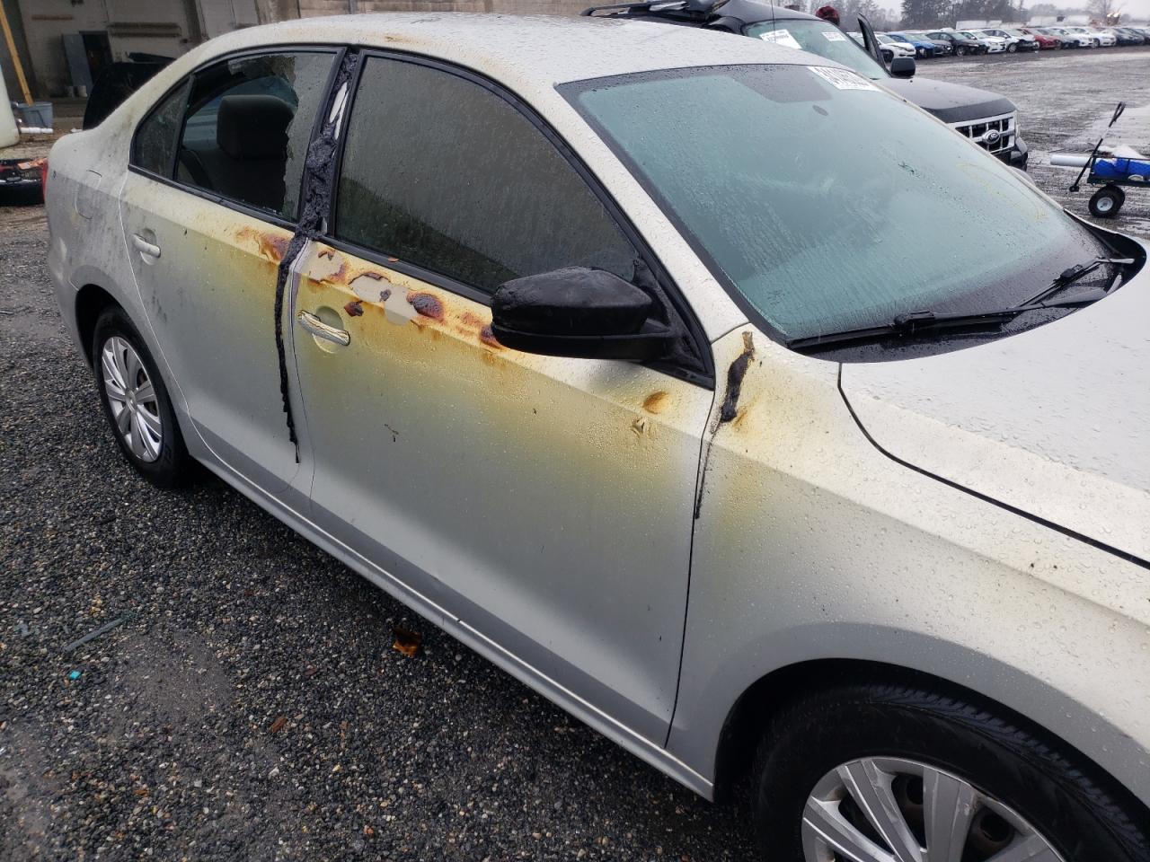 Photo 9 from auction – 2011 VOLKSWAGEN JETTA BASE with VIN 3VW1K7AJ5BM388287