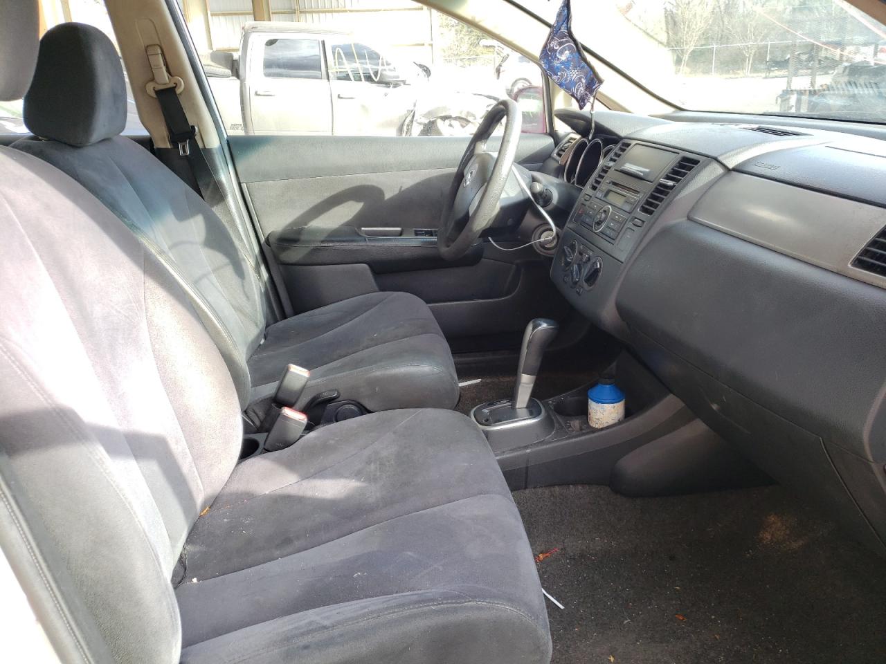 Photo 5 from auction – 2007 NISSAN VERSA S with VIN 3N1BC13E07L392037