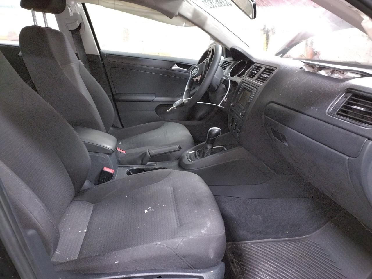 Photo 5 from auction – 2016 VOLKSWAGEN JETTA S with VIN 3VW267AJ0GM407585