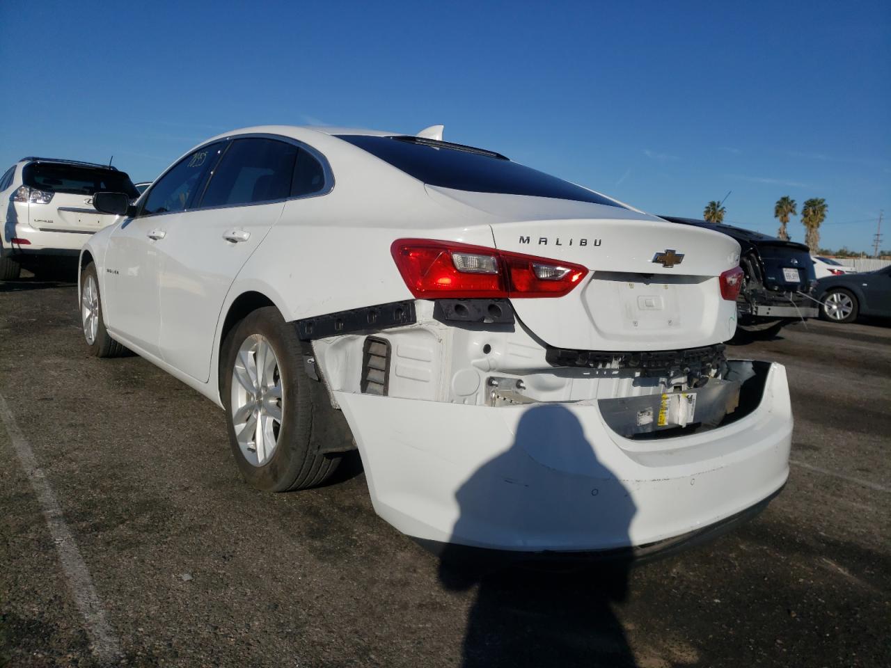 Photo 3 from auction – 2018 CHEVROLET MALIBU LT with VIN 1G1ZD5STXJF198514