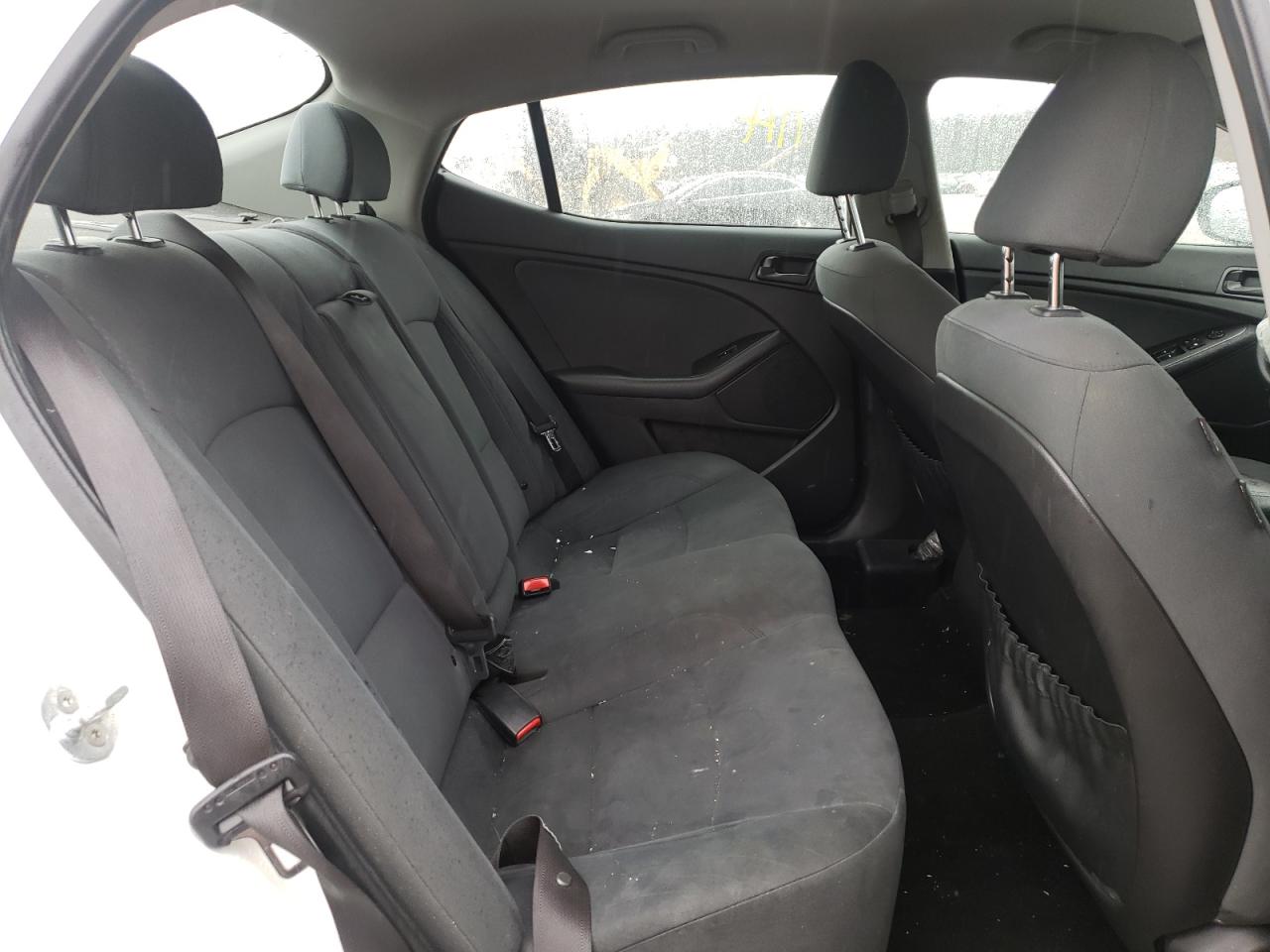 Photo 6 from auction – 2015 KIA OPTIMA LX with VIN KNAGM4A73F5556964