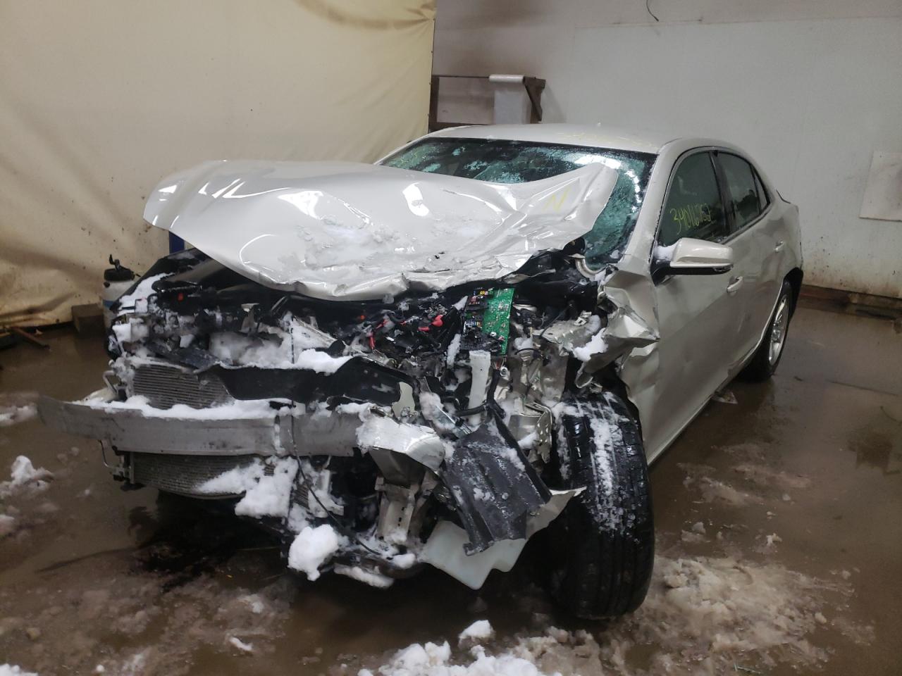 Photo 2 from auction – 2015 CHEVROLET MALIBU 1LT with VIN 1G11C5SL6FF291523