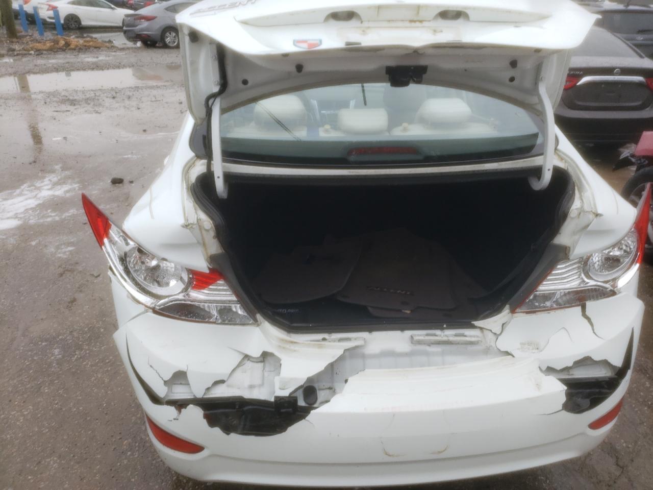 Photo 9 from auction – 2013 HYUNDAI ACCENT GLS with VIN KMHCT4AE2DU310859