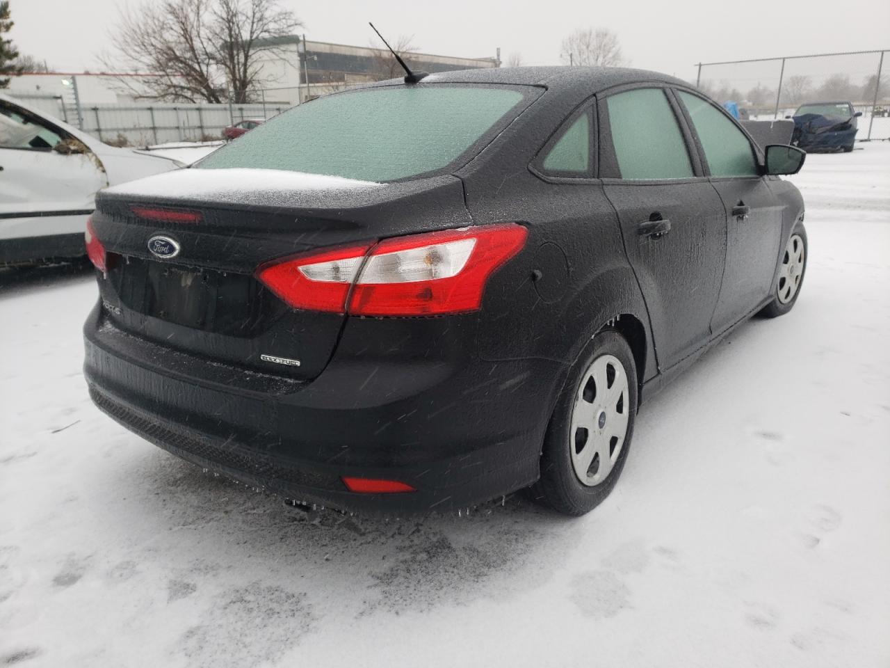 Photo 4 from auction – 2014 FORD FOCUS S with VIN 1FADP3E26EL241002