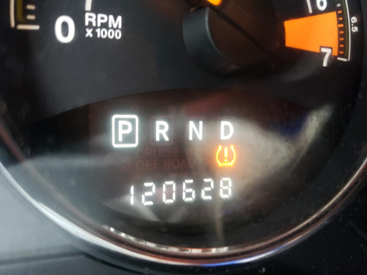 Photo 8 from auction – 2015 JEEP COMPASS AL with VIN 1C4NJDEB3FD208203