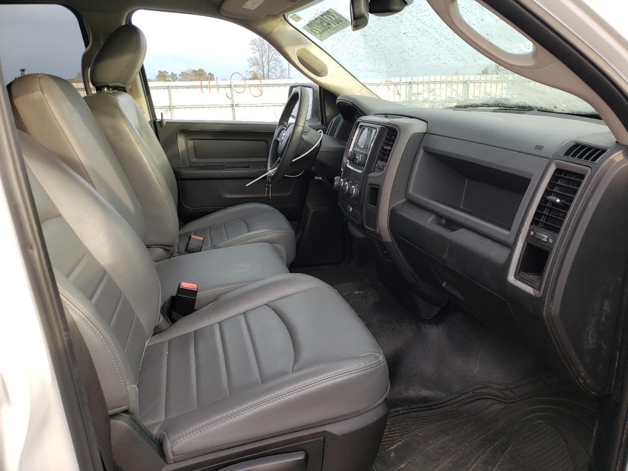 Photo 5 from auction – 2018 RAM 1500 ST with VIN 1C6RR6FG2JS219494