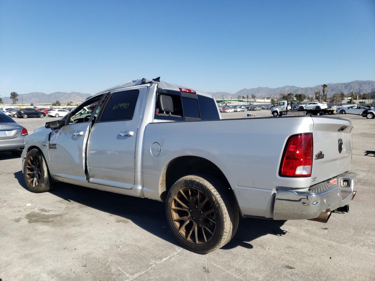Photo 3 from auction – 2015 RAM 1500 SLT with VIN 1C6RR6LT4FS669432