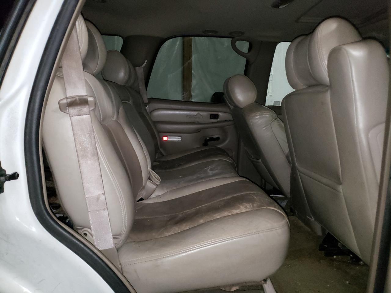 Photo 6 from auction – 2002 GMC DENALI with VIN 1GKEK63UX2J321787
