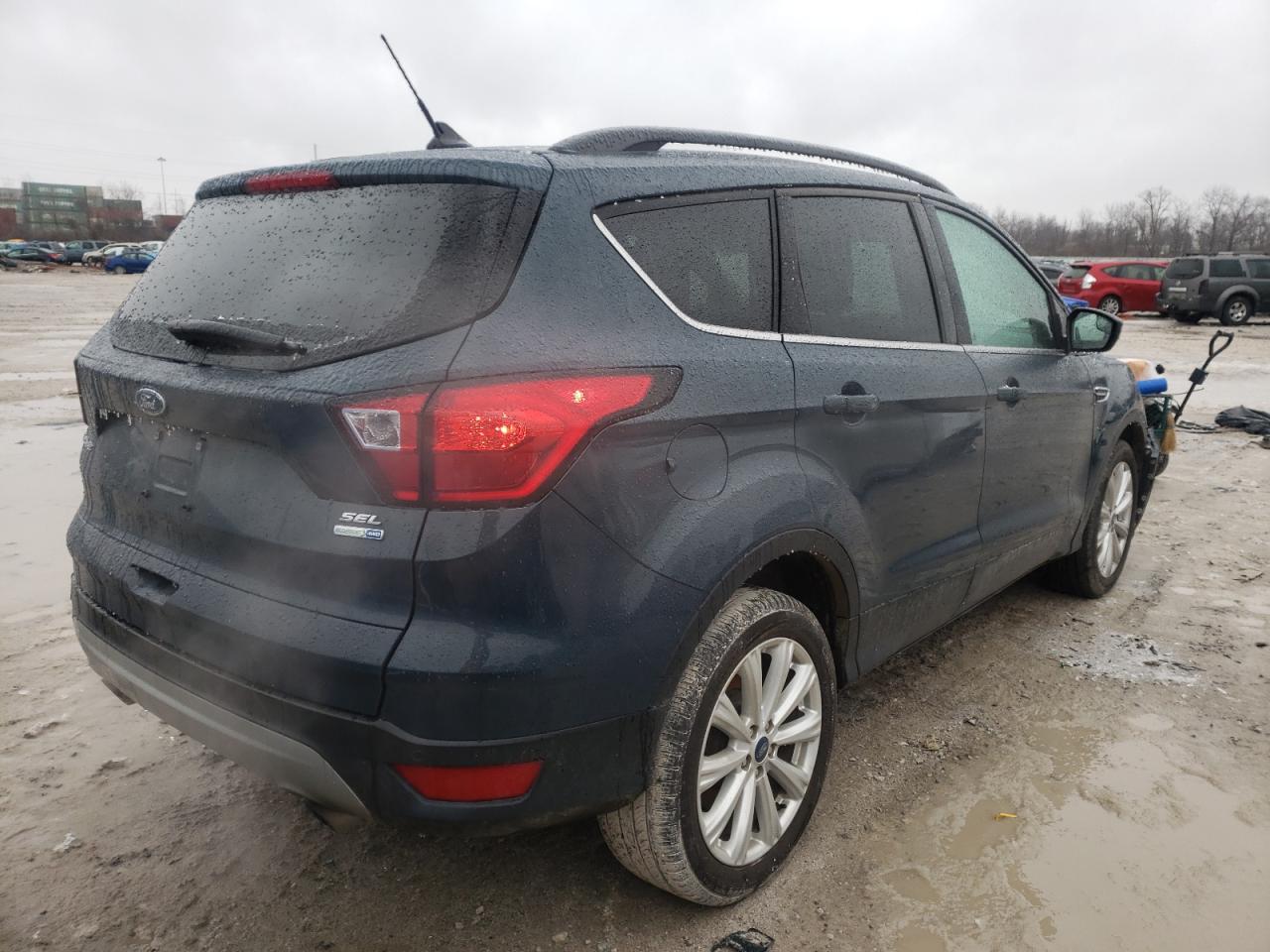 Photo 4 from auction – 2019 FORD ESCAPE SEL with VIN 1FMCU9HD2KUA26443