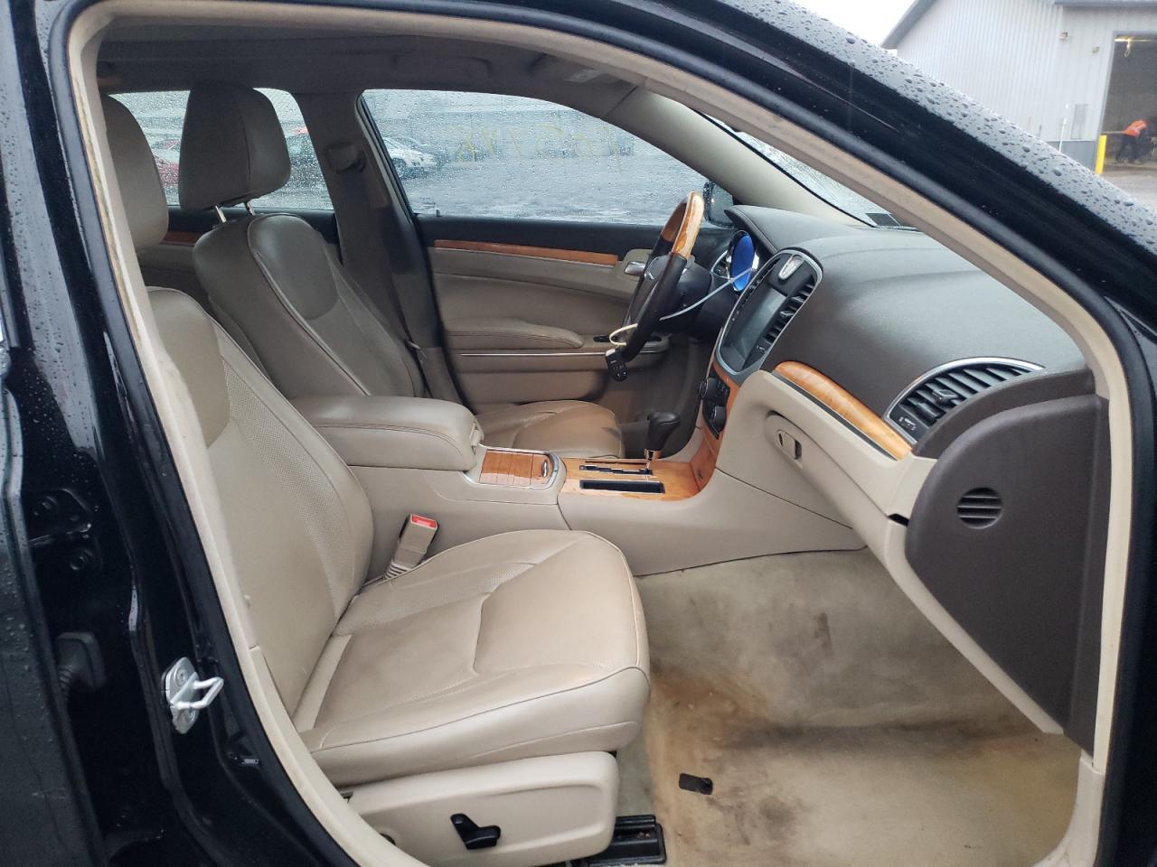Photo 5 from auction – 2013 CHRYSLER 300C with VIN 2C3CCAKT5DH645380