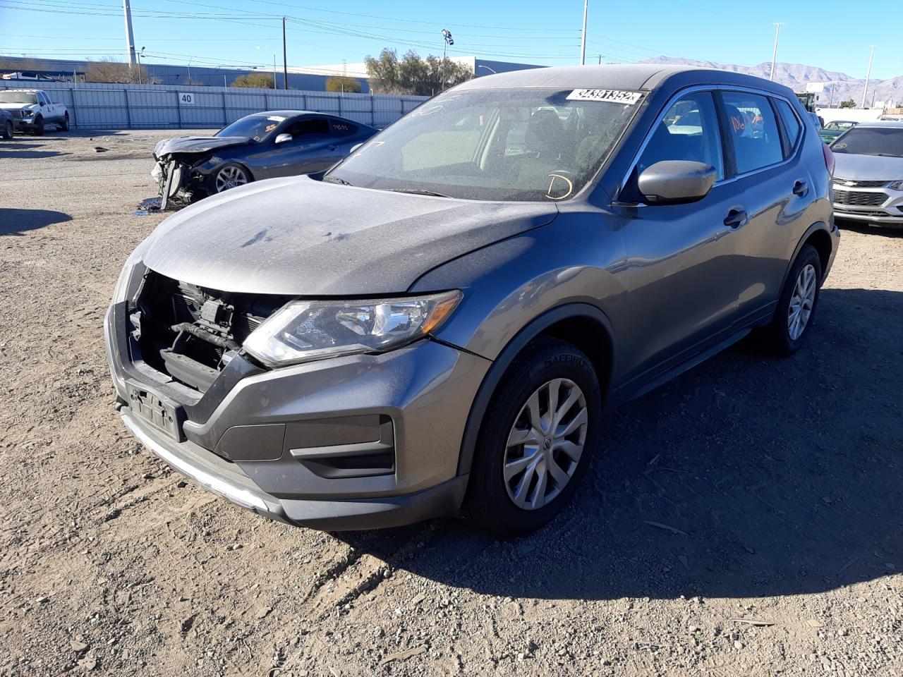 Photo 2 from auction – 2017 NISSAN ROGUE S with VIN KNMAT2MV4HP575749