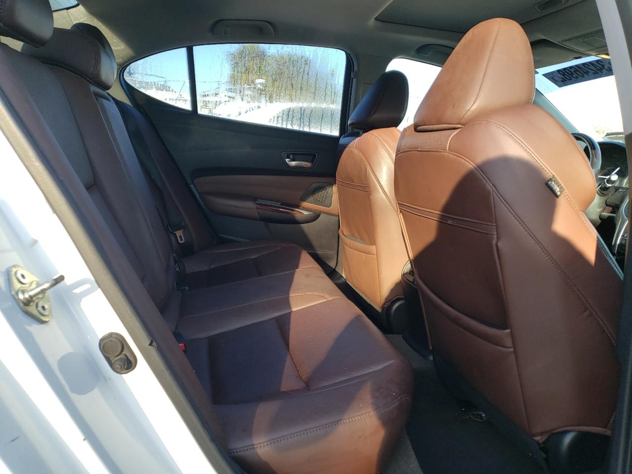 Photo 6 from auction – 2015 ACURA TLX TECH with VIN 19UUB1F51FA005121