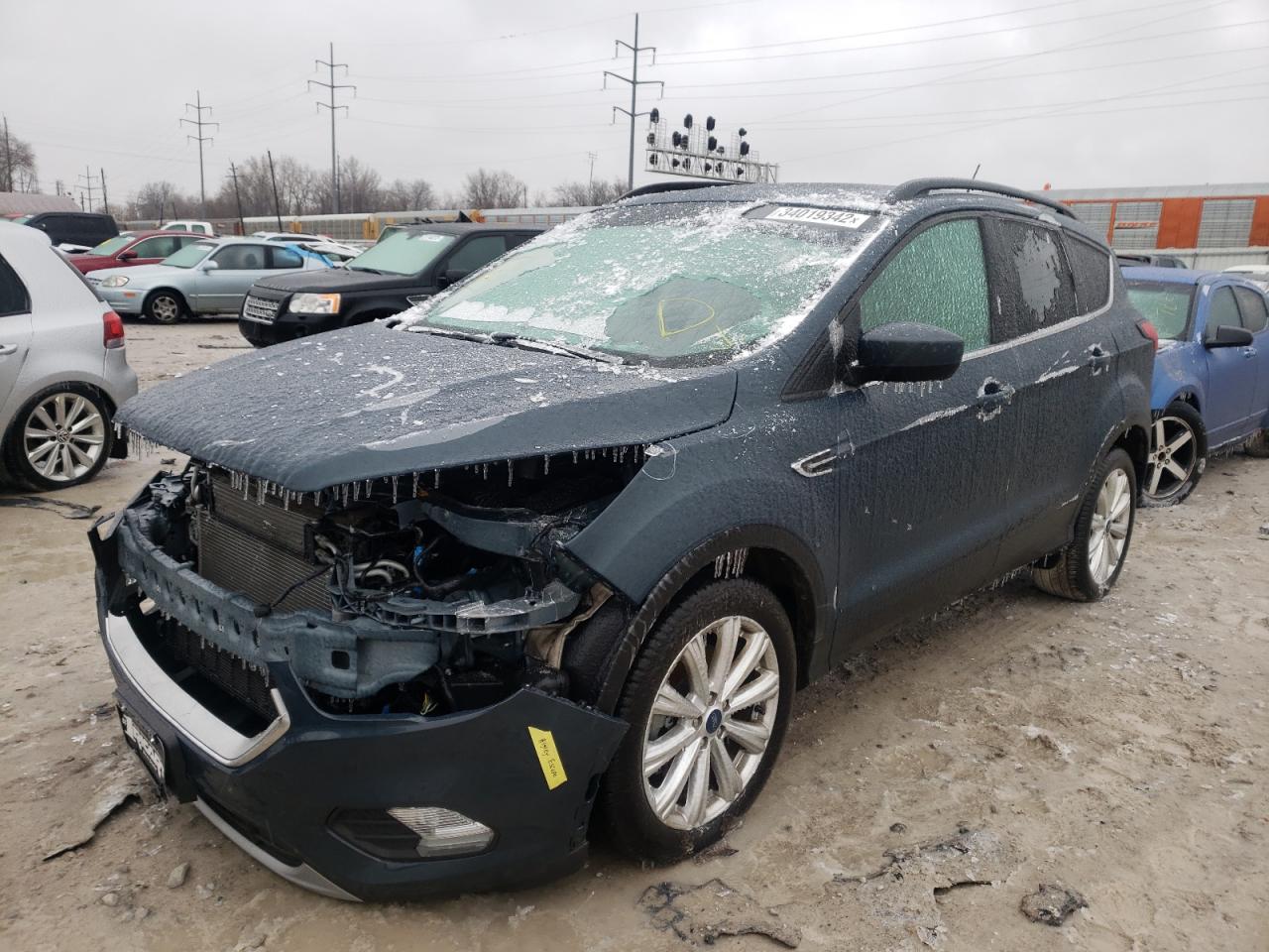 Photo 2 from auction – 2019 FORD ESCAPE SEL with VIN 1FMCU9HD2KUA26443