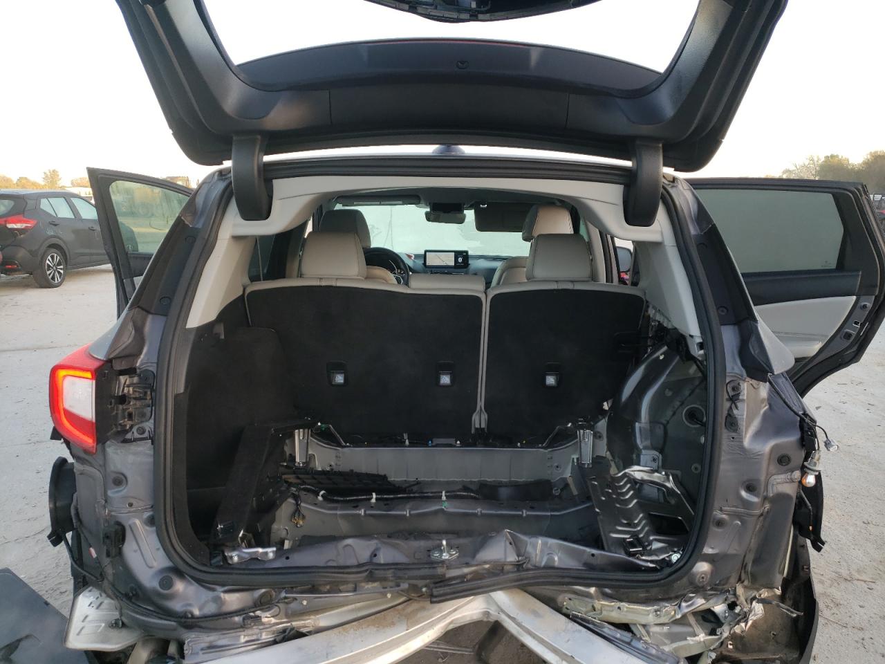 Photo 9 from auction – 2019 ACURA RDX TECHNO with VIN 5J8TC2H5XKL002597