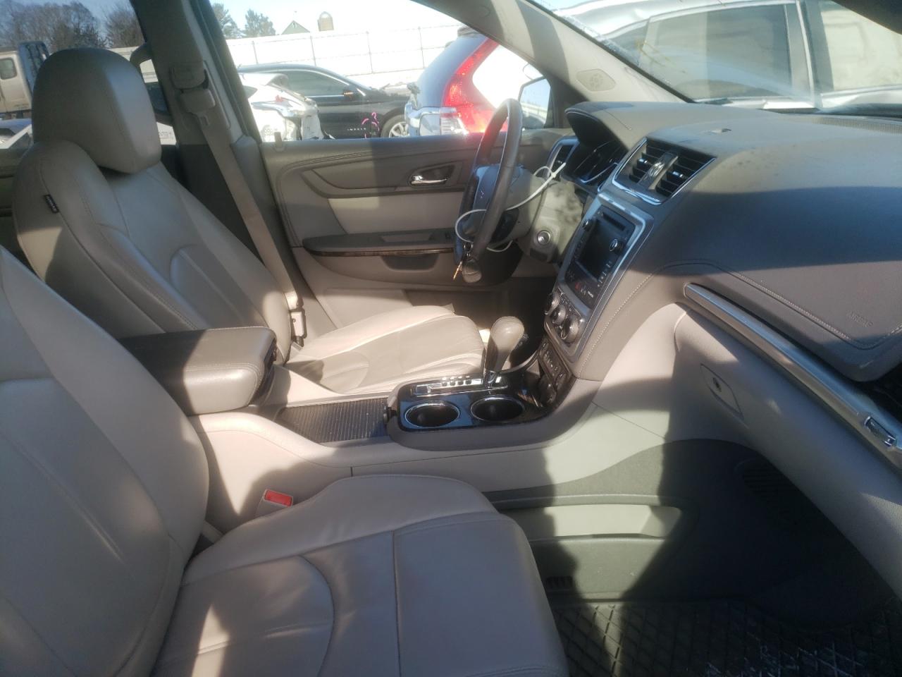 Photo 5 from auction – 2015 GMC ACADIA SLT with VIN 1GKKVRKD7FJ314413