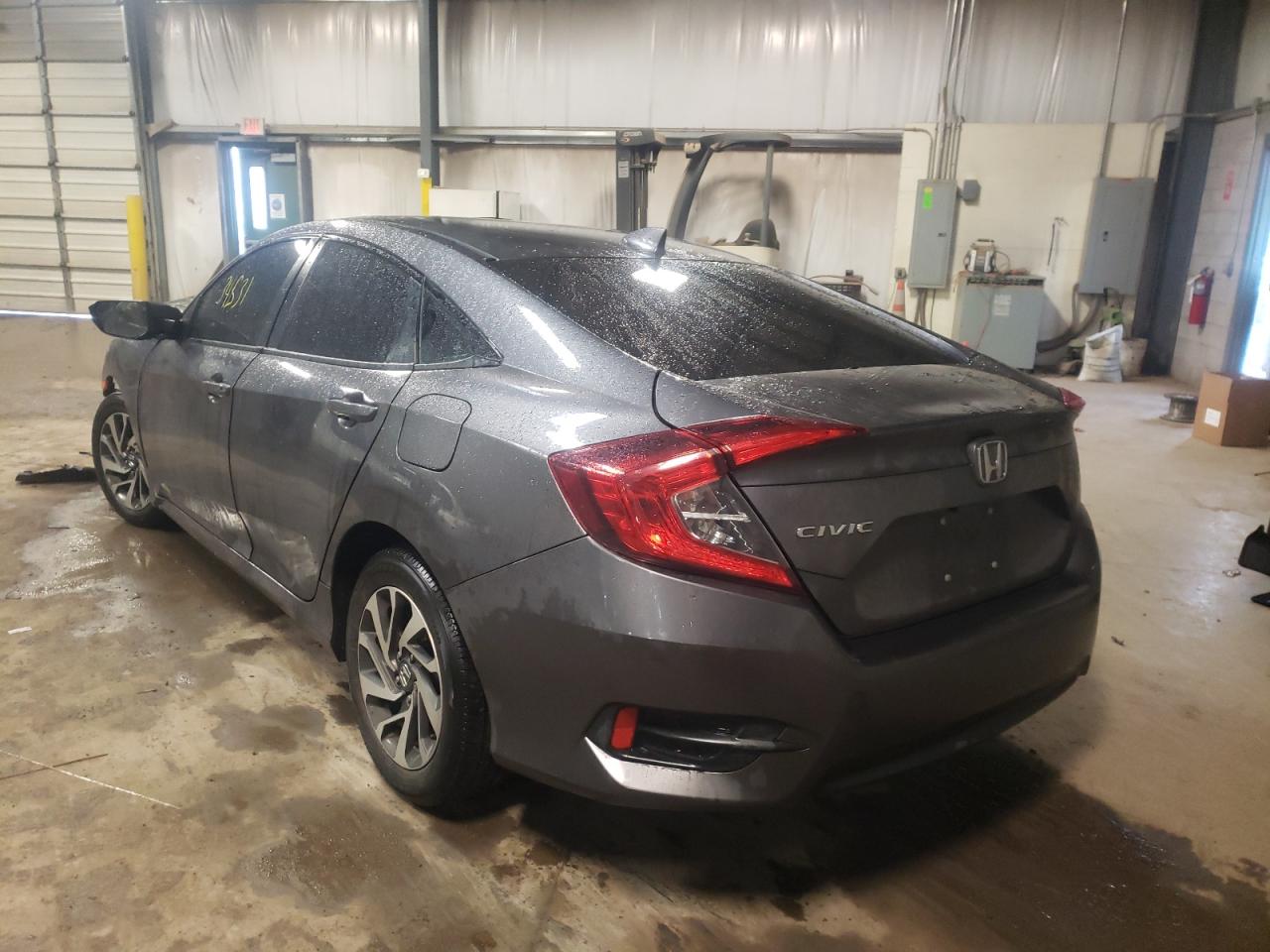 Photo 3 from auction – 2017 HONDA CIVIC EX with VIN 2HGFC2F70HH574480