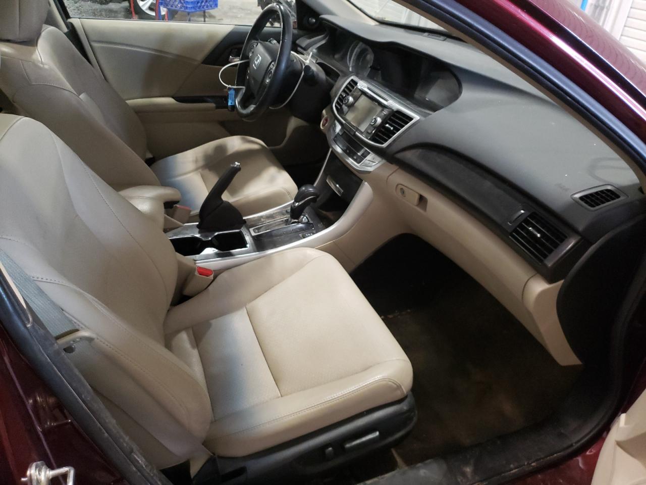 Photo 5 from auction – 2013 HONDA ACCORD EXL with VIN 1HGCR2F82DA227848