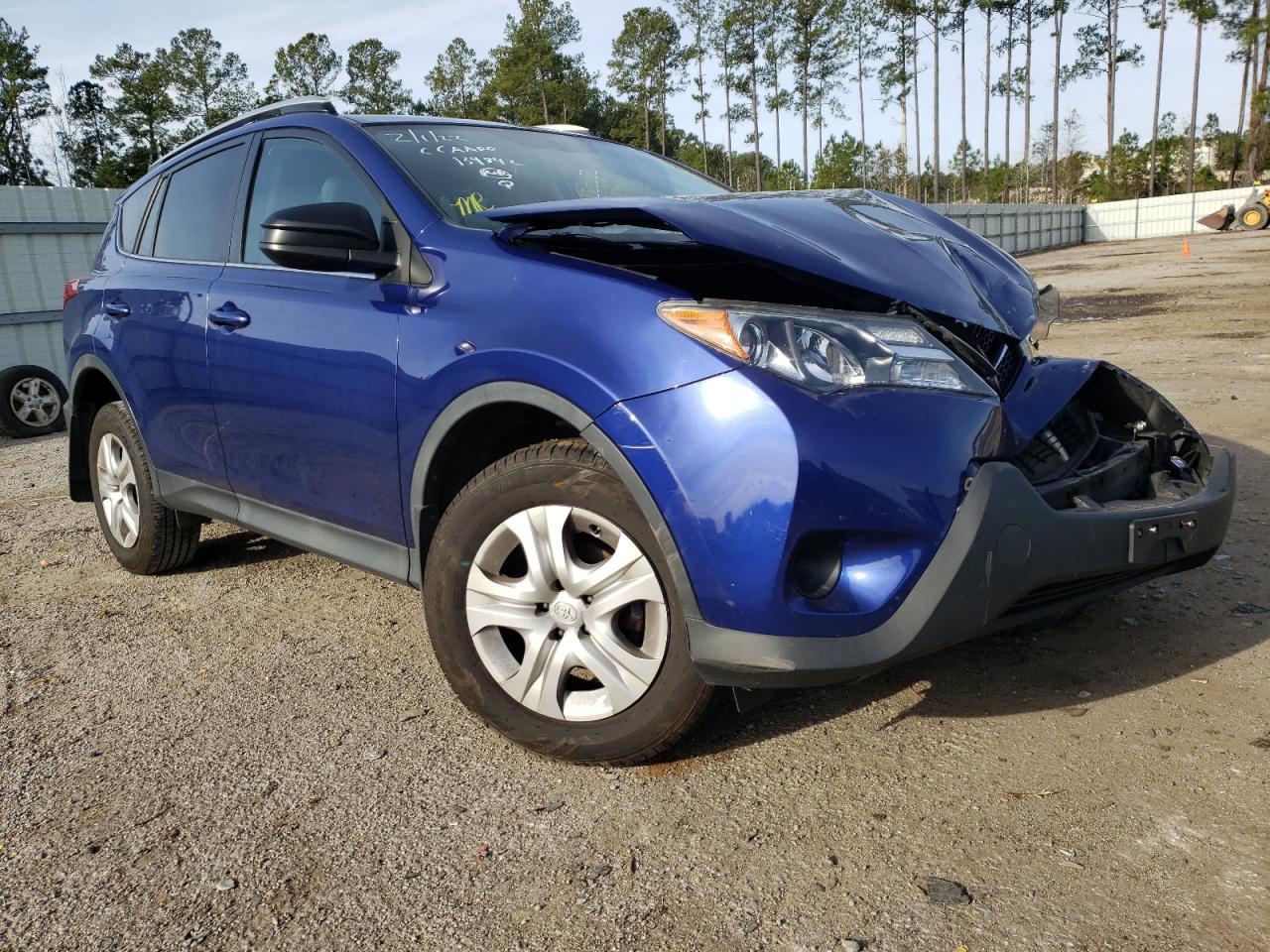 TOYOTA RAV4 LE 2015 with VIN 2T3BFREV6FW368378 - Photo from auction