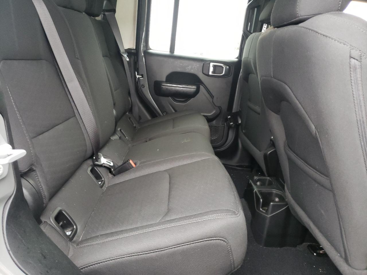 Photo 6 from auction – 2020 JEEP GLADIATOR with VIN 1C6HJTAG5LL213372