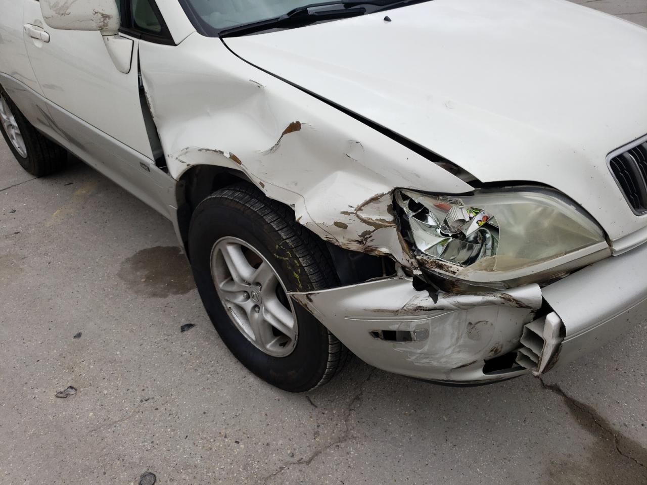 Photo 9 from auction – 2002 LEXUS RX 300 with VIN JTJGF10U920144135