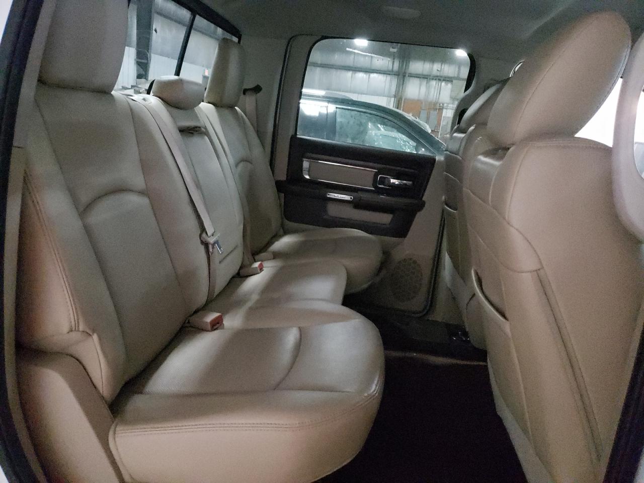 Photo 6 from auction – 2016 RAM 2500 LARAM with VIN 3C6UR5FL2GG161887