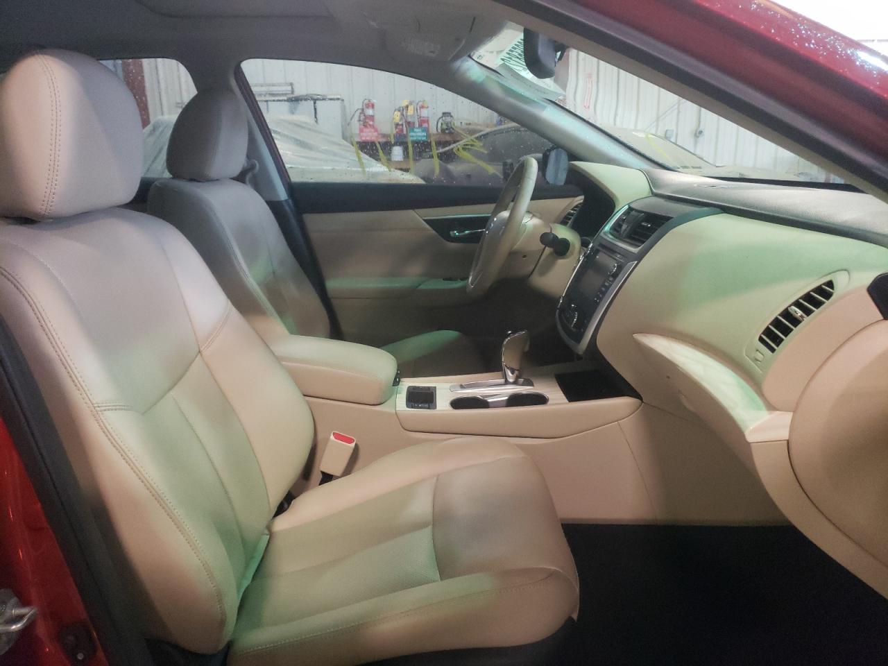 Photo 5 from auction – 2017 NISSAN ALTIMA 2.5 with VIN 1N4AL3AP8HC120007