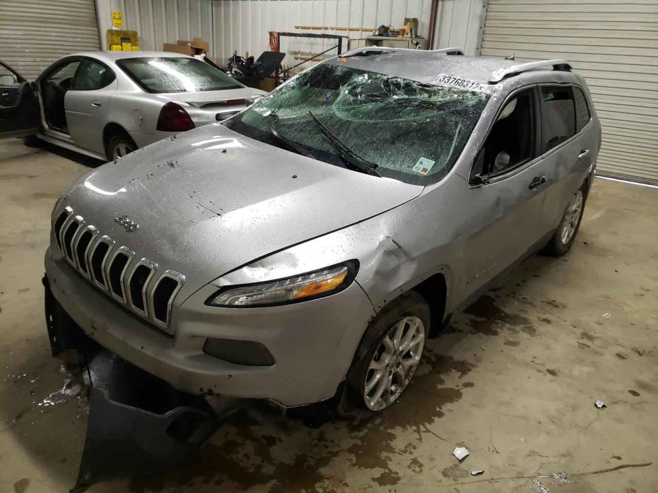 Photo 2 from auction – 2014 JEEP CHEROKEE L with VIN 1C4PJLCB4EW186561